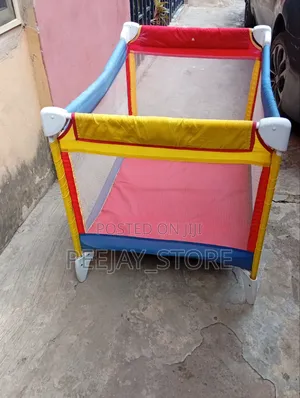 Neat Used Graco Baby Cot