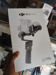 DJI RS 3 Mini Gimbal na Kamera - 1