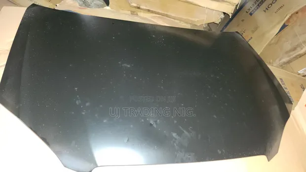 Bonnet na Toyota Corolla (2003-2008) - 1