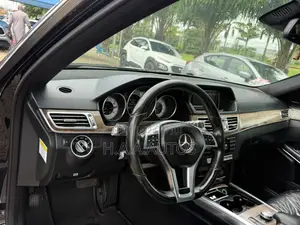 Mercedes-Benz E-Class 2014 Baki