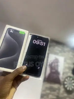 Apple iPhone 15 Pro Max 256GB Baki