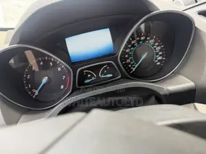 2012 Ford Escape Limited SUV - Wadda Aka Yi Amfani Da Shi