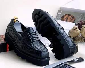 Fendi Classic Flats Shoes - Men's