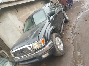 Toyota TownAce 2002 Baki