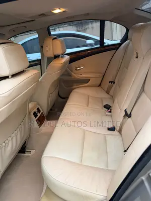 BMW 528i 2008 Gold