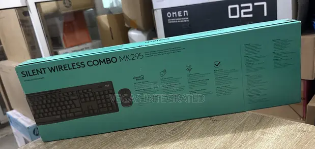Logitech MK295 Silent Wireless Keyboard and Mouse Combo - 1