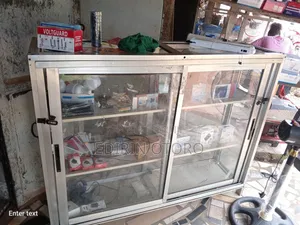 Used Show Glass Showcase - Aluminum, Adjustable Shelves