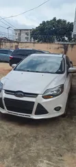 Ford Focus 2013 White - 4