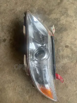 Toyota Camry 2010 Headlight (Driver Side)