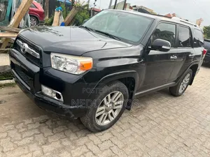 Toyota 4-Runner 2011 Baki