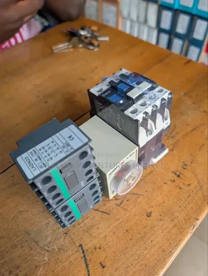 Telemecanique Circuit Breaker 32A 4-Pole