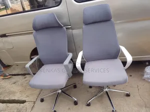 Brand New Swivel Office Chair - Gray
