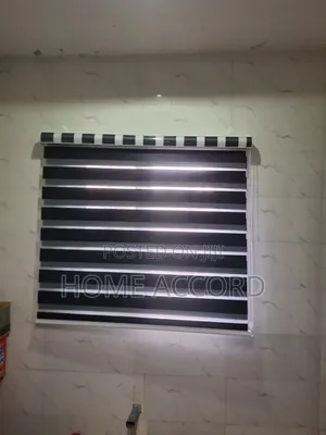 Sabbin Baƙar Fata Ta Fitar Da Haske Ta Fitar Da Haske