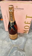 Moët & Chandon Champagne - 3