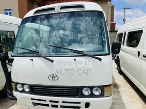 Toyota Coaster 2015 Fari