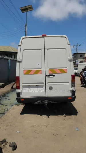 Volkswagen LT46 Bus 2004 Fari