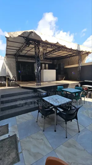 Hotel da Lounge Don Siyarwa - Babban Wurin Ikola Road