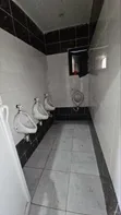 Hotel da Lounge Don Siyarwa - Babban Wurin Ikola Road - 3
