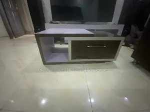 Used Center Table - Ojodu Berger