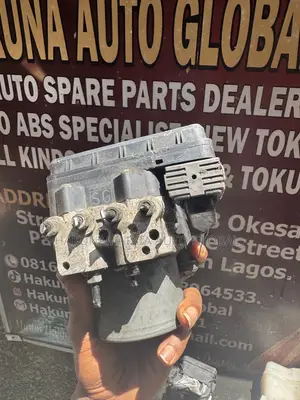 Toyota RAV4 2013-2016 Gaskiyar ABS Unit