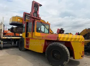 Clark Lansing Forklift Truck - Dizal, Wadda Akawo
