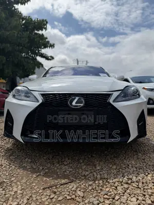 Lexus IS 250 2009 Fari