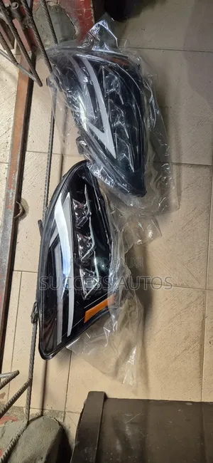 Lexus RX 330 Head Lamp - Sabon Abu