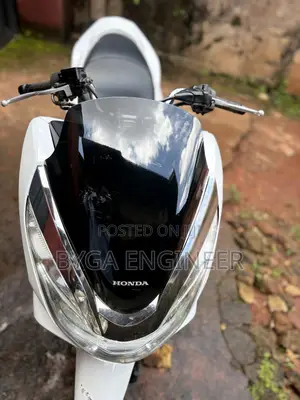 Honda Scooter 2017 Fari