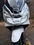 Honda Scooter 2017 White - 2