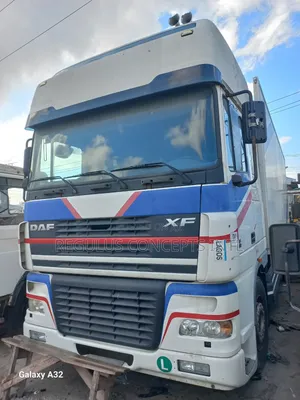 DAF XF 32ft Jirgin Kayan Kwantena