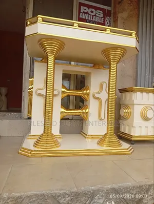 Church Pulpit - Brand New