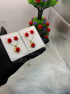 Rose Jewelry Set - Bakin Karfe Zinariya Da Jan Rose
