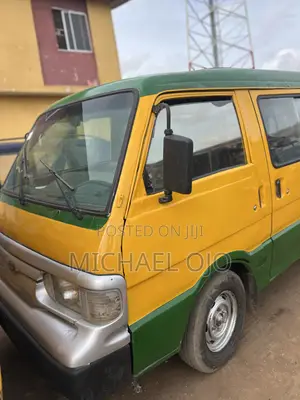 Ford Transit Bus na 2002