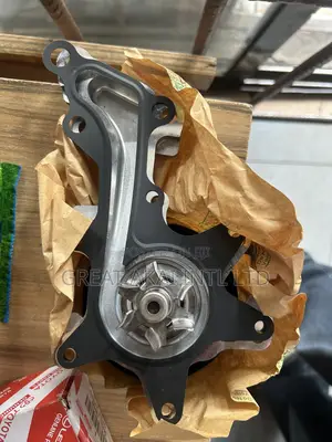 Water Pump na Toyota Corolla 2012-2015 (16100-80010)