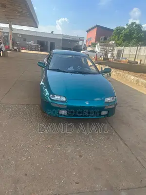Mazda 323F 2.0 2001 Ja