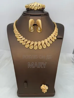 Non-Tarnish Original Gold Replica Jewelry Set