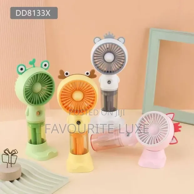 Mini Spray Fan - Cool & Refreshing - 1