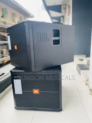 JBL SRX718S 18" Subwoofer Daya