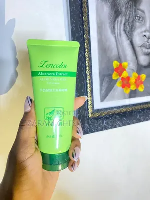 Facial Scrub for Cleaner Face