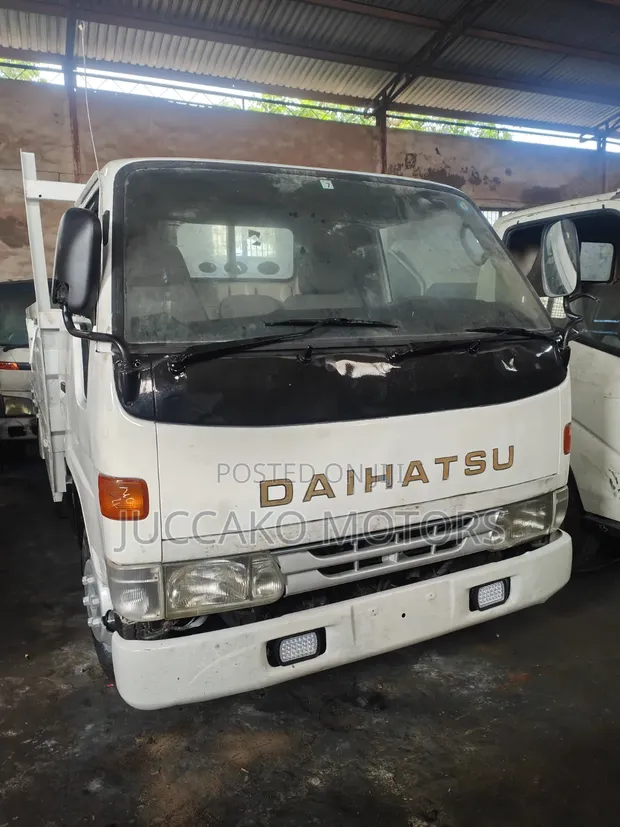 Toyota Dyna 200 (6 Bolt) - 1998 - 1