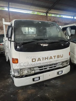 Toyota Dyna 200 (6 Bolt) - 1998