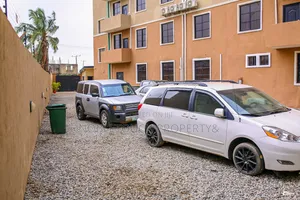 Gidan Baki Mai Dakuna 92 Don Siyarwa - Ikorodu, Legas
