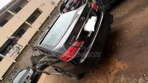 Mercedes-Benz E-Class 2011 Baki