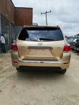 Toyota Highlander 2012 Zinari - 2