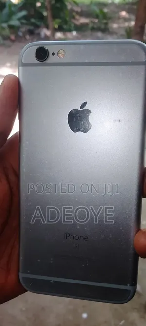 Apple iPhone 6s 32GB Silver (Na Amfani)