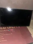 Samsung 40-inch Flat Screen LED TV - 4