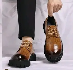 Quality Brown Leather Classic Men's Flats Shoes - Size 43/44