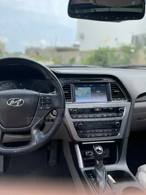 Hyundai Sonata Limited Sedan ta 2015