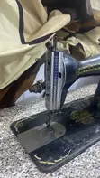 Singer Manual Sewing Machine - 4