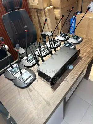 Classic Audio TY-8000 8-Channel Taron Tambayoyi na Microphone